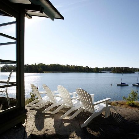 Djuroenaeset Hotell & Konferens Djurhamn Bagian luar foto