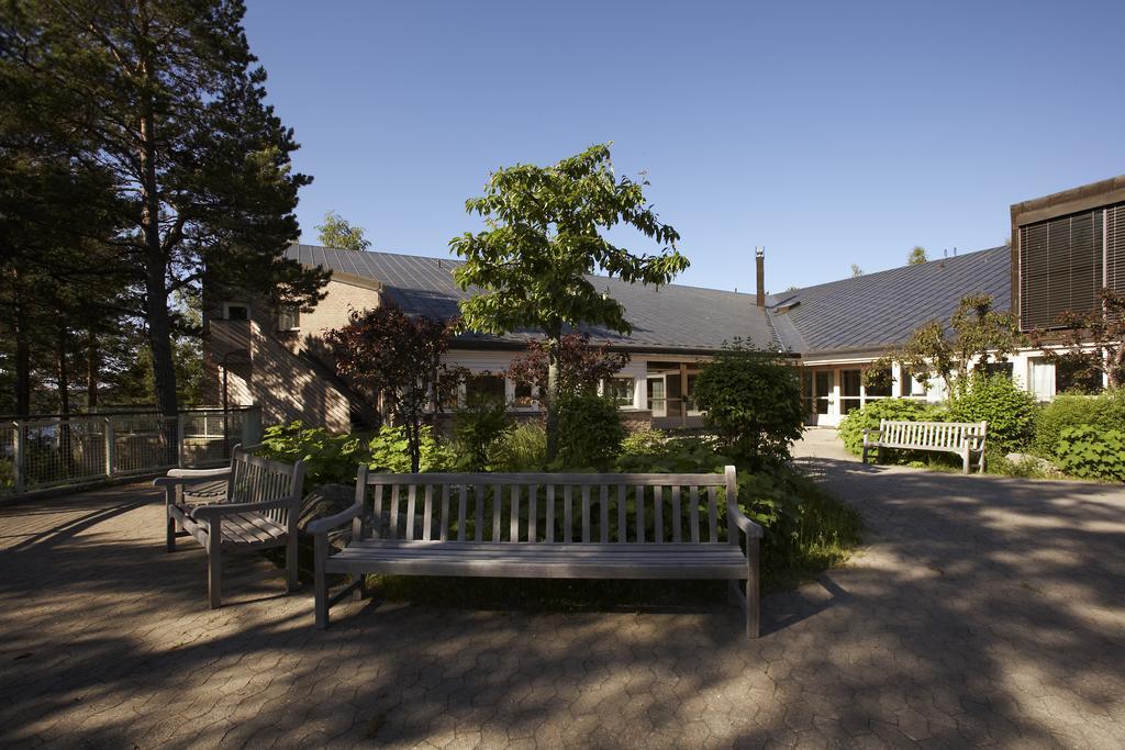Djuroenaeset Hotell & Konferens Djurhamn Bagian luar foto