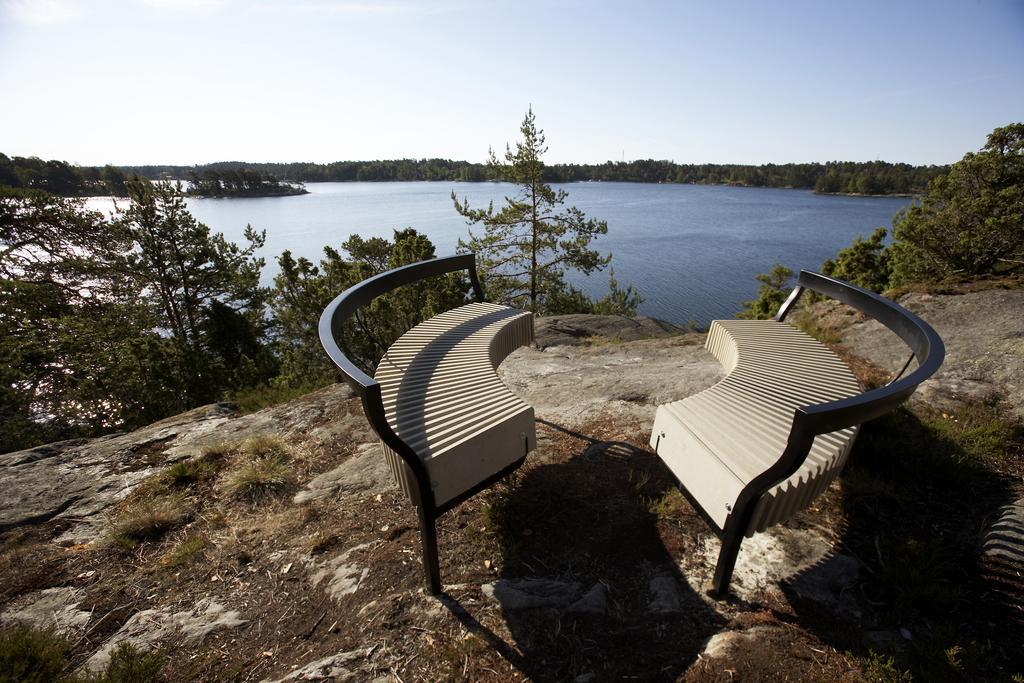 Djuroenaeset Hotell & Konferens Djurhamn Bagian luar foto