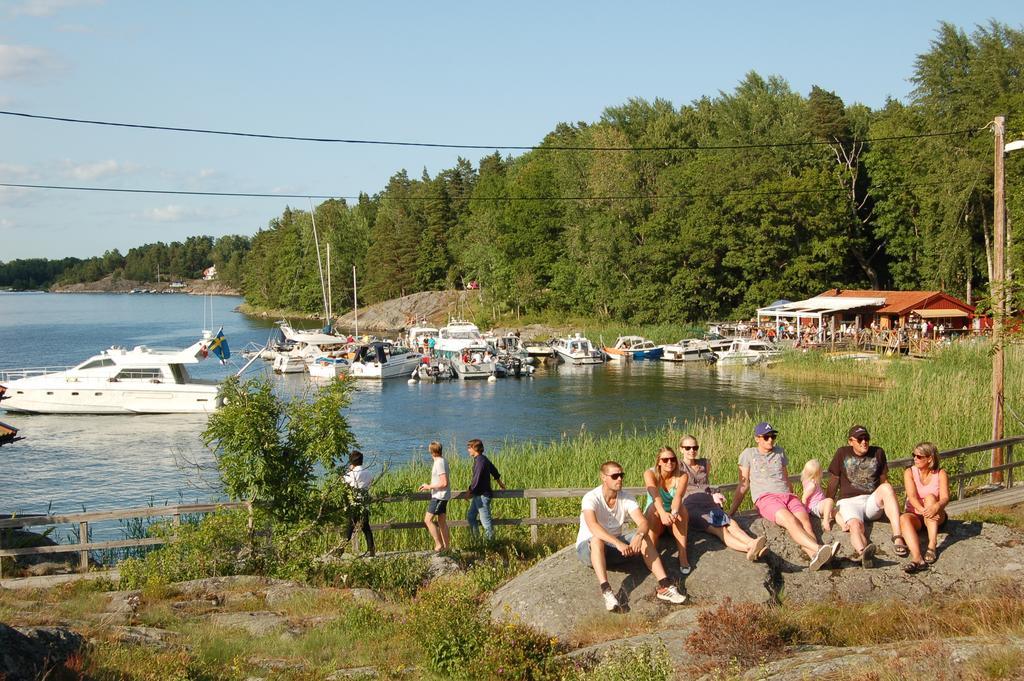 Djuroenaeset Hotell & Konferens Djurhamn Bagian luar foto