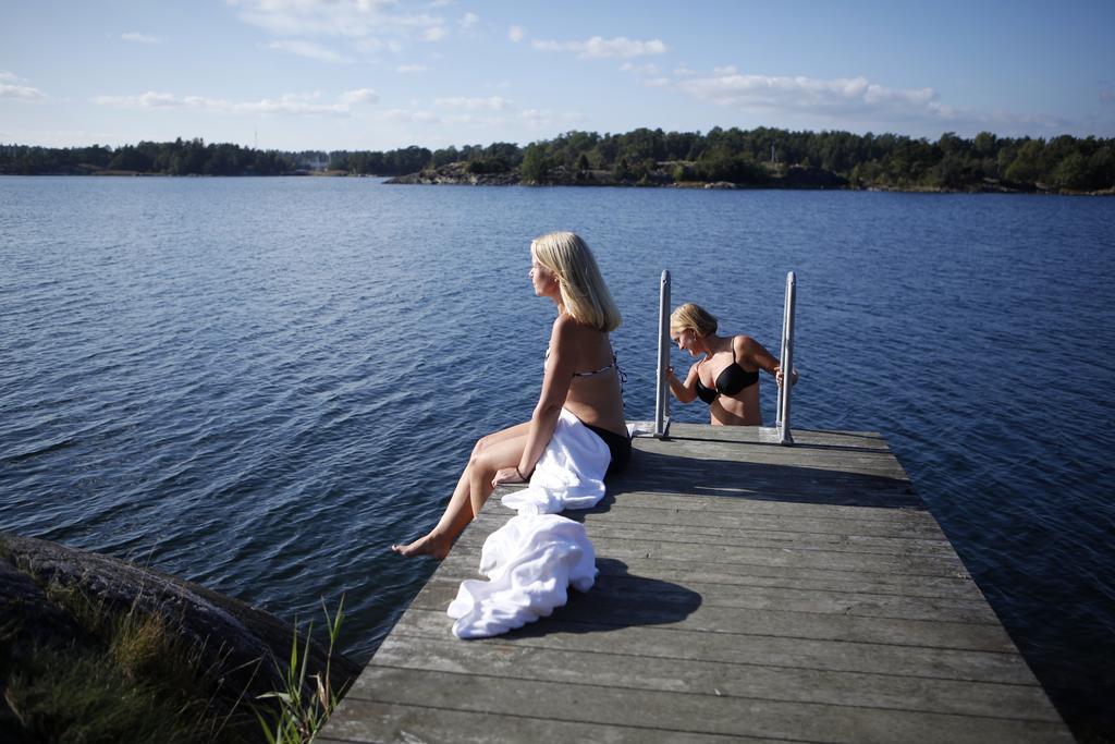 Djuroenaeset Hotell & Konferens Djurhamn Bagian luar foto