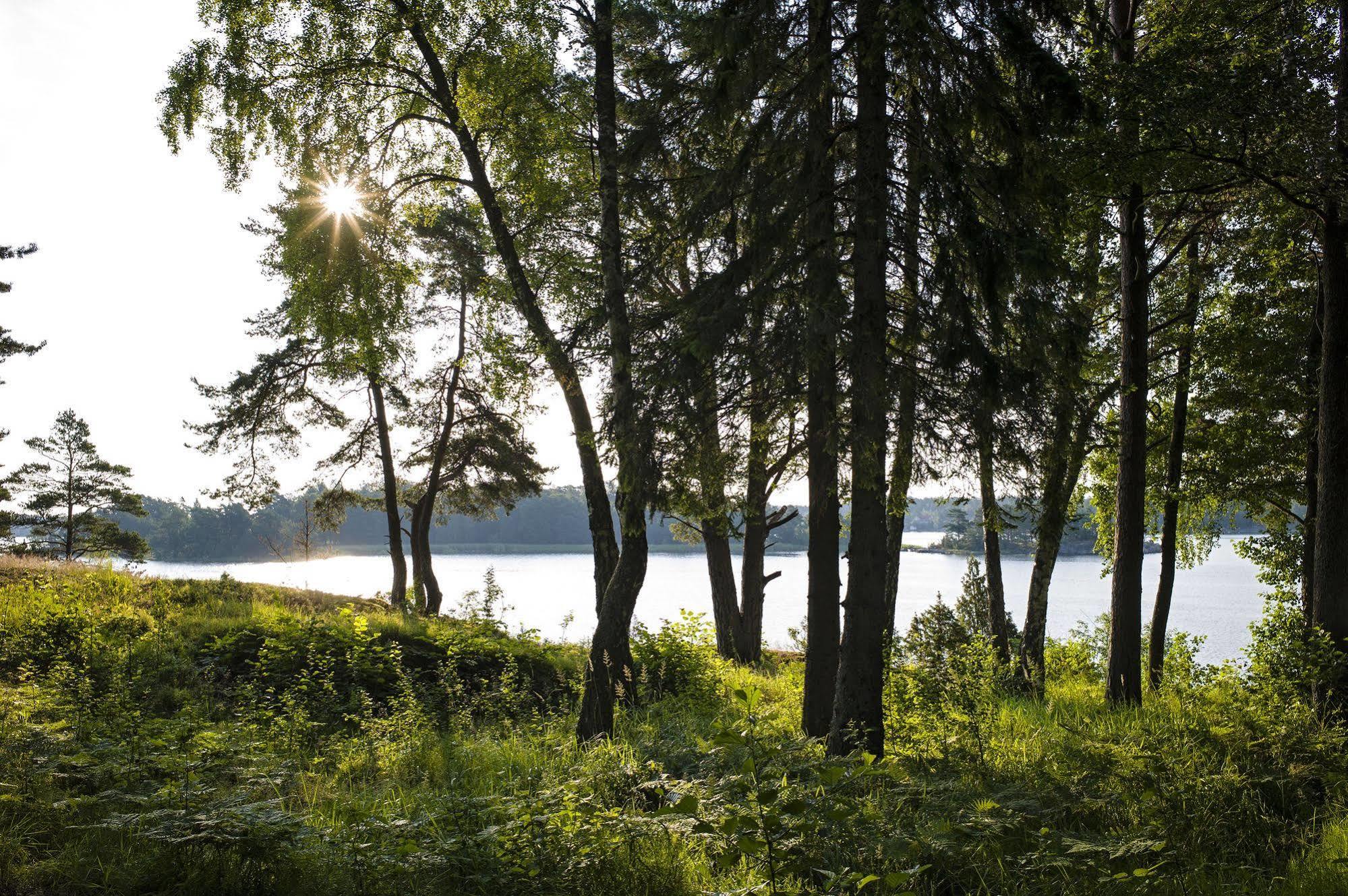 Djuroenaeset Hotell & Konferens Djurhamn Bagian luar foto